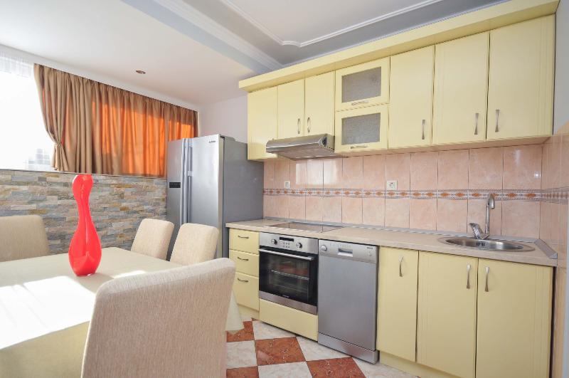 D&d 2 4* Budva