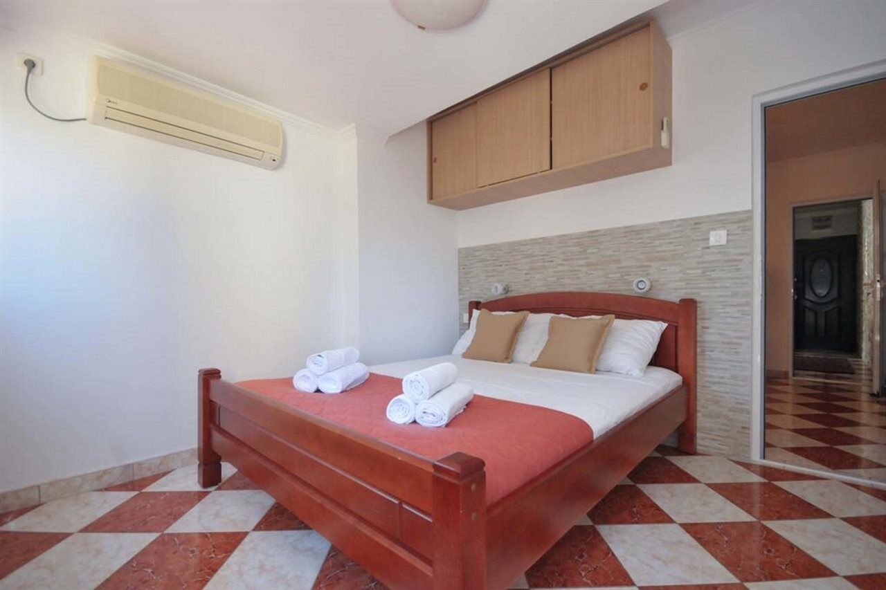 D&d 2 Hotel Budva